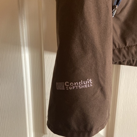 Mountain Hardwear Conduit Softshell Jacket - Picture 2 of 7